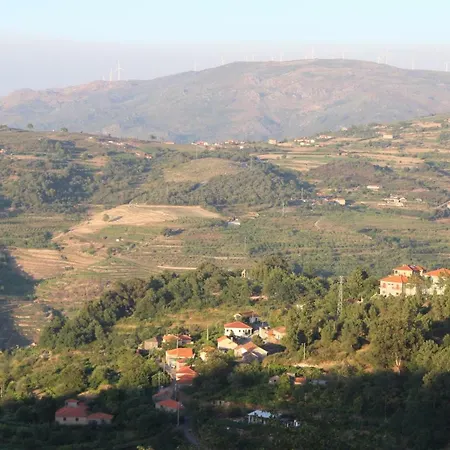 Dom wakacyjny Da Ribeirinha Carquere